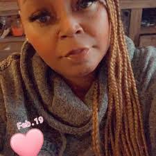 Tia Mcfadden's Instagram, Twitter & Facebook