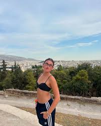 Nicole Wallace Nude and Sexy Collection - Fappenist