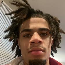 Gonna need two pairs 😤 Via @zsneakerheadz