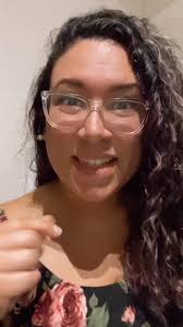 Para el tipo de amigas que necesitan saber que si hay amistades que valen  la pena el esfuerzo y la comunicación. Creando una comunidad de amigas que  triunfan juntas por un mismo objetivo de disfrutar ...