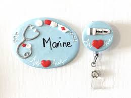 Badge Porte Ciseaux Theme Licorne Arc En Ciel Sur Fond Badges Diy Badge Handmade