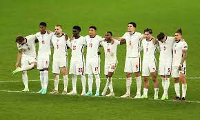 The daily mail football arsenal: Daily Mail Comment Even In Defeat Our Footballers Have Given A Lesson In Unity Daily Mail Online