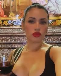 Janet Aragon's Instagram, Twitter & Facebook