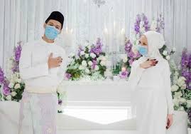 Akur Sop Ditetapkan Asyraf Dan Wardina Selamat Diijabkabulkan Di Ibu Negara Semalam Foto Ihsan Asyraf Ali Kuala Lumpur In 2020 Wedding Dresses Model Wedding