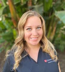 Kristen Dobson's Instagram, Twitter & Facebook