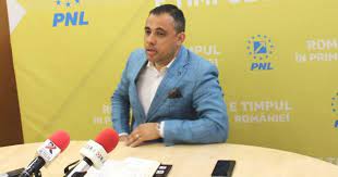 Liviu voiculescu is on facebook. Liviu Voiculescu Testat Pozitiv Pentru Covid 19 Seful Pnl Olt A Intrat In Autoizolare