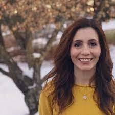 Amanda Carullo's Instagram, Twitter & Facebook