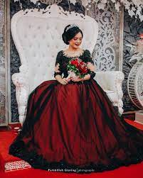 Wedding Gown In Red And Black Color Combination Black Color Combination Blouse Designs Gowns