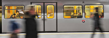 Der bundespräsident bedankte sich bei den fahrgästen dafür, maske zu tragen, abstand zu halten und aufeinander zu schauen. Best Of Wiener Linien Posts Auf Social Media 2019