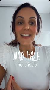 A ciência já demonstrou que o que repetimos com frequência ativa redes  neurais específicas, e quanto mais repetimos, mais essas conexões se  fortalecem. , Isso tem base no conceito de ...