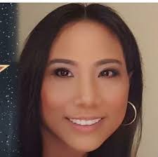 Lisa Barnette's Instagram, Twitter & Facebook