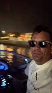 Victor Lessa (@victorlessausa)