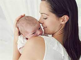 Arti mimpi, arti mimpi dalam islam, arti mimpi primbon, tafsir mimpi, arti mimpi gendong bayi, gendong bayi, mimpi gendong bayi arti mimpi anak perempuan ومن رأى طفلة صغيرة أو أنه حملها أو ولدت له وكان سجينا أو مدينا أو فقيرا فرج الله عنه وأزال همه وإن لم يكن شيئ. 10 Arti Mimpi Menggendong Bayi Menurut Islam Laki Laki Perempuan