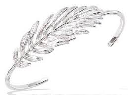 De l'élégant au contemporain, explorez la collection pandora et trouvez un bracelet unique qui correspond à votre style et votre personnalité. Bracelet Jonc Argent Plume Texture Bijoux Femme Kebijoox Bijoux Paris