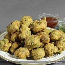 Crunchy And Scrumptious Methi Pakoras For A Perfect Supper Recipe In English Http Indiangoodfood Com 319 Methi Pakor Pakora Recipes Methi Recipes Recipes