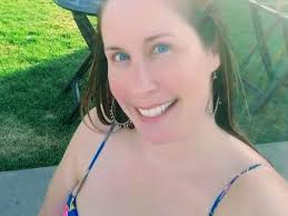 Fundraiser by Anonymous Anonymous : Help Ellen Overcome Cancer's Challenges