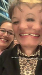 Video của Sandra Olivera (@sandra.olivera51) với bản nhạc Sonríele a la  Vida