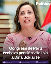 La presidenta de Perú, Dina Boluarte, visitó Santa Rosa de Loreto en la  isla Chinería después de tensiones diplomáticas con Colombia a raíz de  dichos del presidente colombiano, Gustavo Petro, sobre el