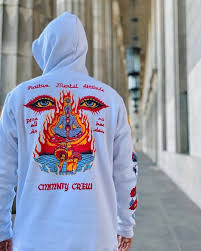 Buzo Canguro Community🍄💀 Disponible Talle S al XXL Frisado. Envíos a  domicilio 🛵 y a todo el Pais! 📍Santa Fe 27 . . . . . . #soulrebelpna  #soulrebelpná #hope #summervibes #2022 #