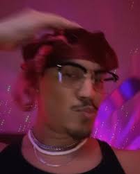 She can have it her way 😏🩶