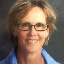 Donna Forsyth's Instagram, Twitter & Facebook