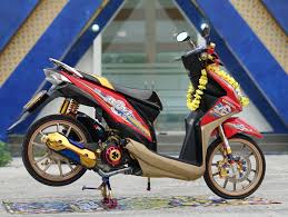 Beli pelek motor beat terlengkap harga murah august 2021 terbaru di tokopedia! Daily Babylook Style Beda Gaya Beat Genio Ala Bikers Sampang Madura