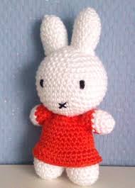 De 10 Leukste En Gratis Kinderboekfiguren Gratis Gratis Haakpatronen Knuffels Haken Tante Koek Dan vind je deze gratis haakpatronen van een beertje, schilpad, baby speelgoed zoals een rammelaar, kikker, paard/pony en popje vast erg leuk. gratis haakpatronen knuffels haken