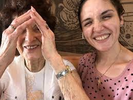 Sally Rubenstein's Instagram, Twitter & Facebook