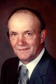 Victor Freund's Instagram, Twitter & Facebook