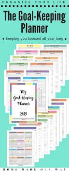 Learn More About Our New Goal Keeping Planner It Combines Goal Setting And A Yearly Planner In One So That You Stay Focu Personal Calendar Goals Mini Planners