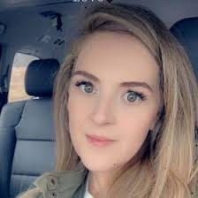 Sara Herndon's Instagram, Twitter & Facebook