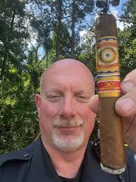 What are similar alternatives to Perdomo Conneticuts cigars?