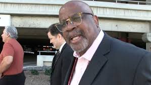 Chris Darden Says Be Very Afraid if O.J. Moves Next Door to You