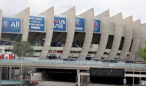 Jun 30, 2021 · but the moroccan looks on course to link up with mauricio pochettino at the parc des princes rather than thomas tuchel in west london. Psg Nasser Al Khelaifi Met La Pression Sur Le Futur Du Parc Des Princes