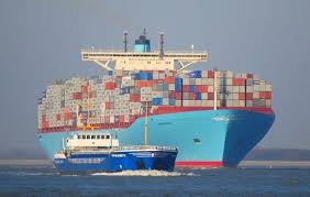 The Biggest Ship In The World Daily News Dig Ship Tracker Ship Cargo Shipping