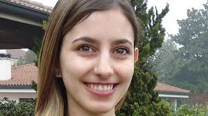 Dal posto sicuro agli orfani, la svolta di Sara