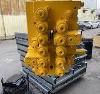 Original Excavator Parts 31Q6-16113 31Q6-16111 Main Valve R210-7 Control  Valve for Hyundai