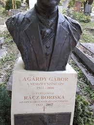 Aczél ilonánál tanult színészmesterséget, egyed zoltán indította el a színészi pályáján. Igy Nez Ki Agardy Gabor Siremleke