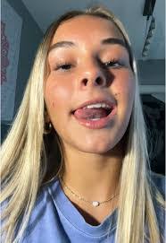 Abby Kidd's Instagram, Twitter & Facebook