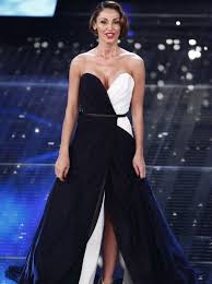 Anna tatangelo (@annatatangelo) в tiktok (тикток) | лайки: Sanremo 2015 I Look Della Terza Serata Raf Il Peggiore Tatangelo Elegantissima Foto Il Fatto Quotidiano