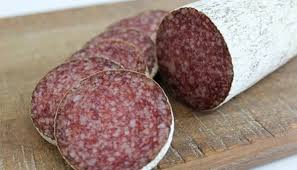 Sibiu salami must be matured for at least 90 days, until it reaches the desired flavor qualities and develops a distinctive white covering from the penicillium nalgiovensis noble mold. Istoria Salamului De Sibiu Platforma Blogging