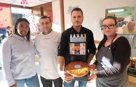 A Pontoise Manger De La Galette Est Un Acte Solidaire Le Parisien