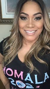 Tara Elam's Instagram, Twitter & Facebook