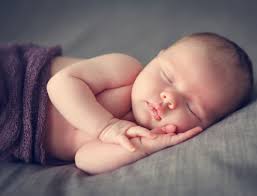 Verwenden sie diese niedlichen baby bilderrahmen zu verfolgen baby entwicklung monat zu monat durch die installation dieser hochwertigen foto editor anwendung zu halten. Entwicklung Baby Monat 1 Baby At