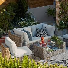 Rattan garden furniture ltd offers high quality rattan furniture including rattan garden dining sets, corner largest rattan garden furniture store in uk. Freedom Formal Maneuver B And Q Garden Table Meghahamal Com