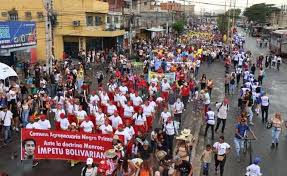 Circuitos Comunales desbordaron alegría con desfile al sur de Valencia