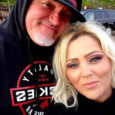 Mark Dewald's Instagram, Twitter & Facebook