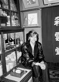 Davidssecretlover A Day In Kyoto Saiundo Japanese Traditional Art Supply Shop 1980 Photo C Masayoshi Sukita David Bowie Starman Bowie Heroes David Bowie