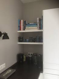 Ikea Voxtorp Keuken Wit Aanrechtblad Belgisch Hardsteen Bus Natuursteen Muur Farrow Ball Purbeck Stone Ikea Kitchen Home Decor Bookcase