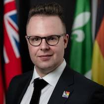 Exiger des services en français au pays, la bataille d'un Franco-Ontarien